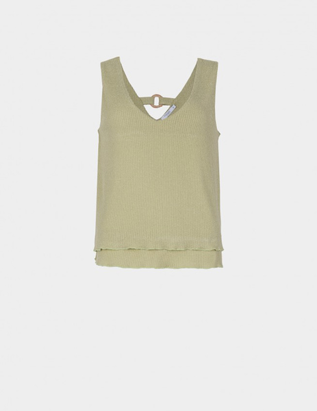 Gallery camiseta verde tiffosi cuello pico y volantes en bajo bernini para mujer.