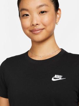 Camiseta Nike Club Negro Mujer