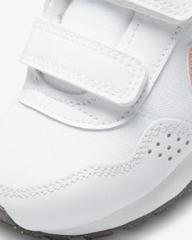 Zapatilla Nike Valiant Bco/Salmon Bebe