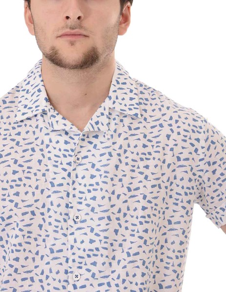 Gallery camisa manga corta blanco pinceladas azul gendive  4 